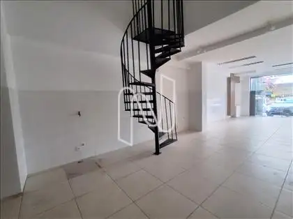 Loja (Lado Direito) 