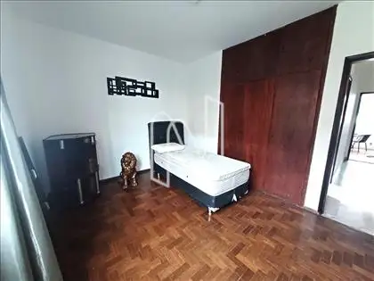 QUARTO 01 OUTRO ÂNGULO 