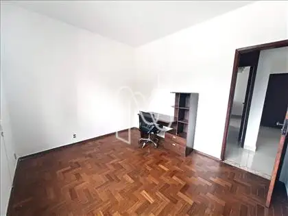 QUARTO 02 OUTRO ÂNGULO 
