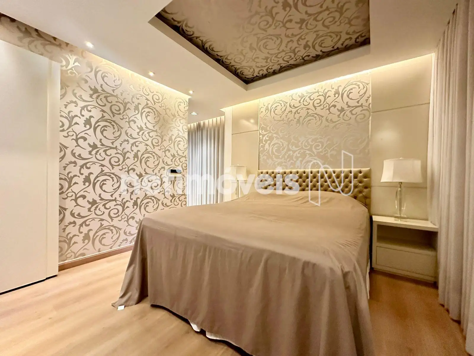 Quarto Casal