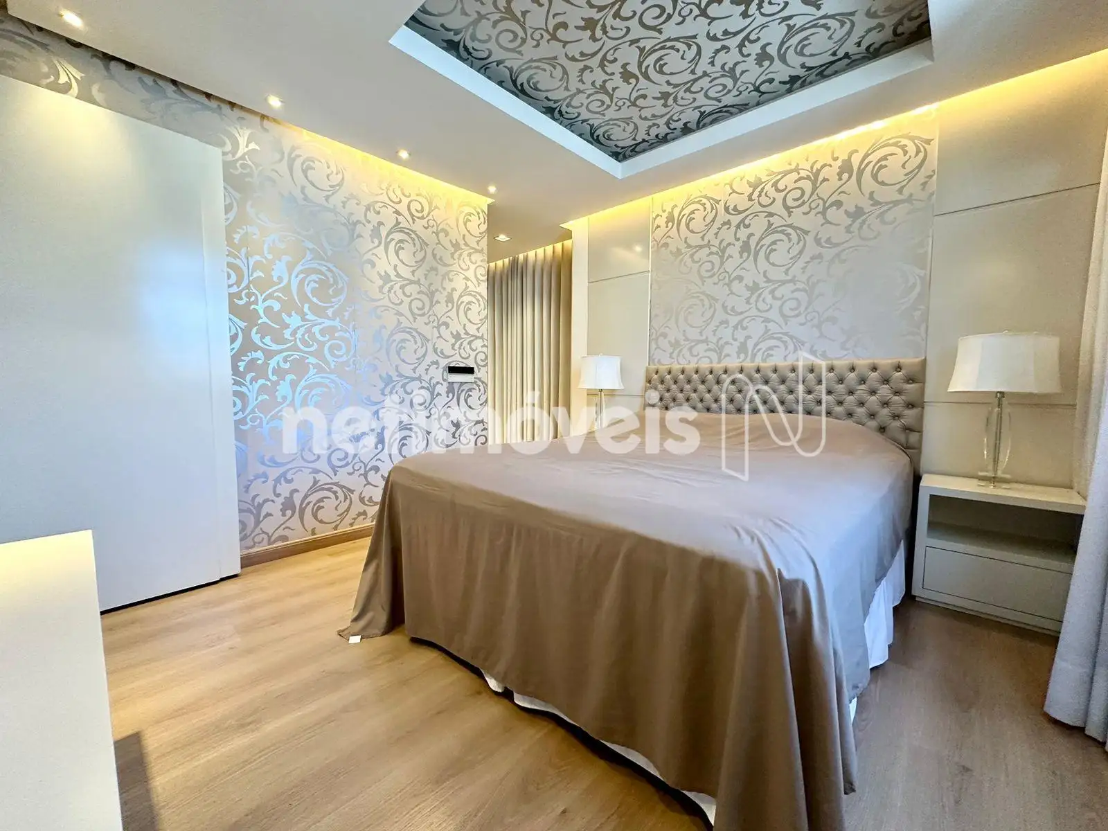 Quarto Casal