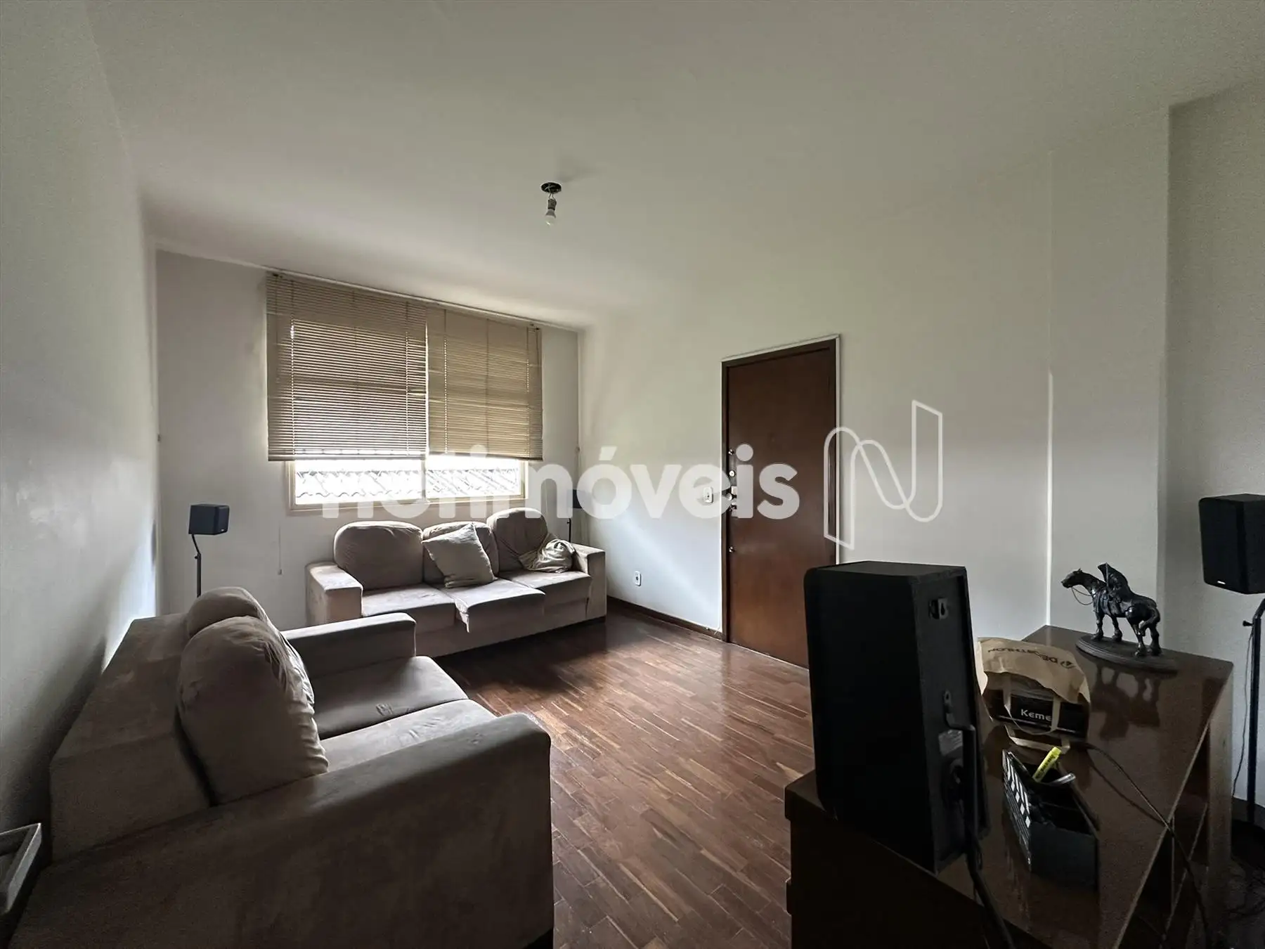 Apartamento para comprar com 140 m², 4 quartos, 3 banheiros, 1 vaga em Avenida Nossa Senhora do Carmo, Carmo, Belo Horizonte