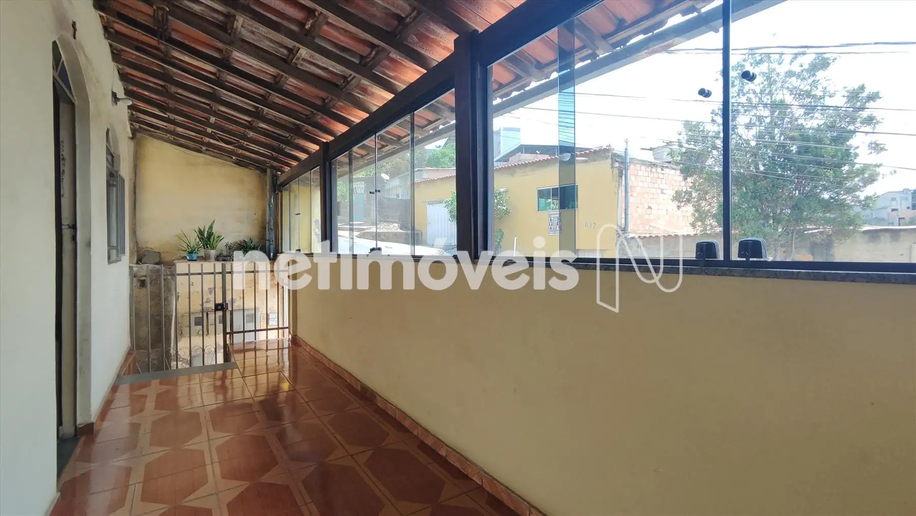 Varanda Fechada de outro ângulo 