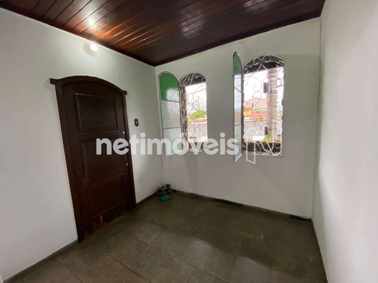 Saleta de Entrada - Casa Frente