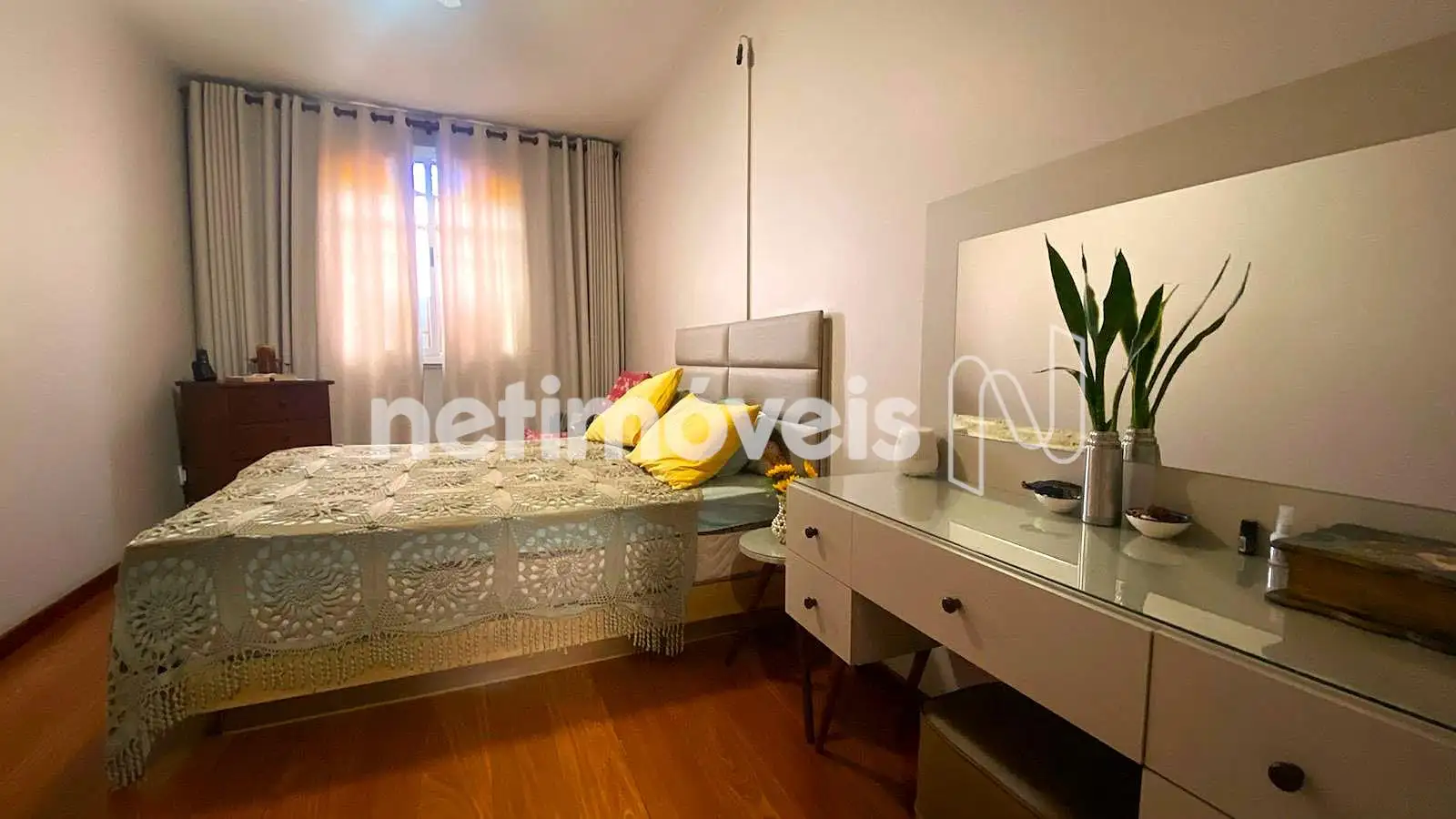 Quarto 2 com suite
