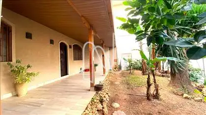 Varanda da frente da casa 