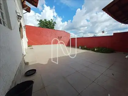 Área externa / Fundos
