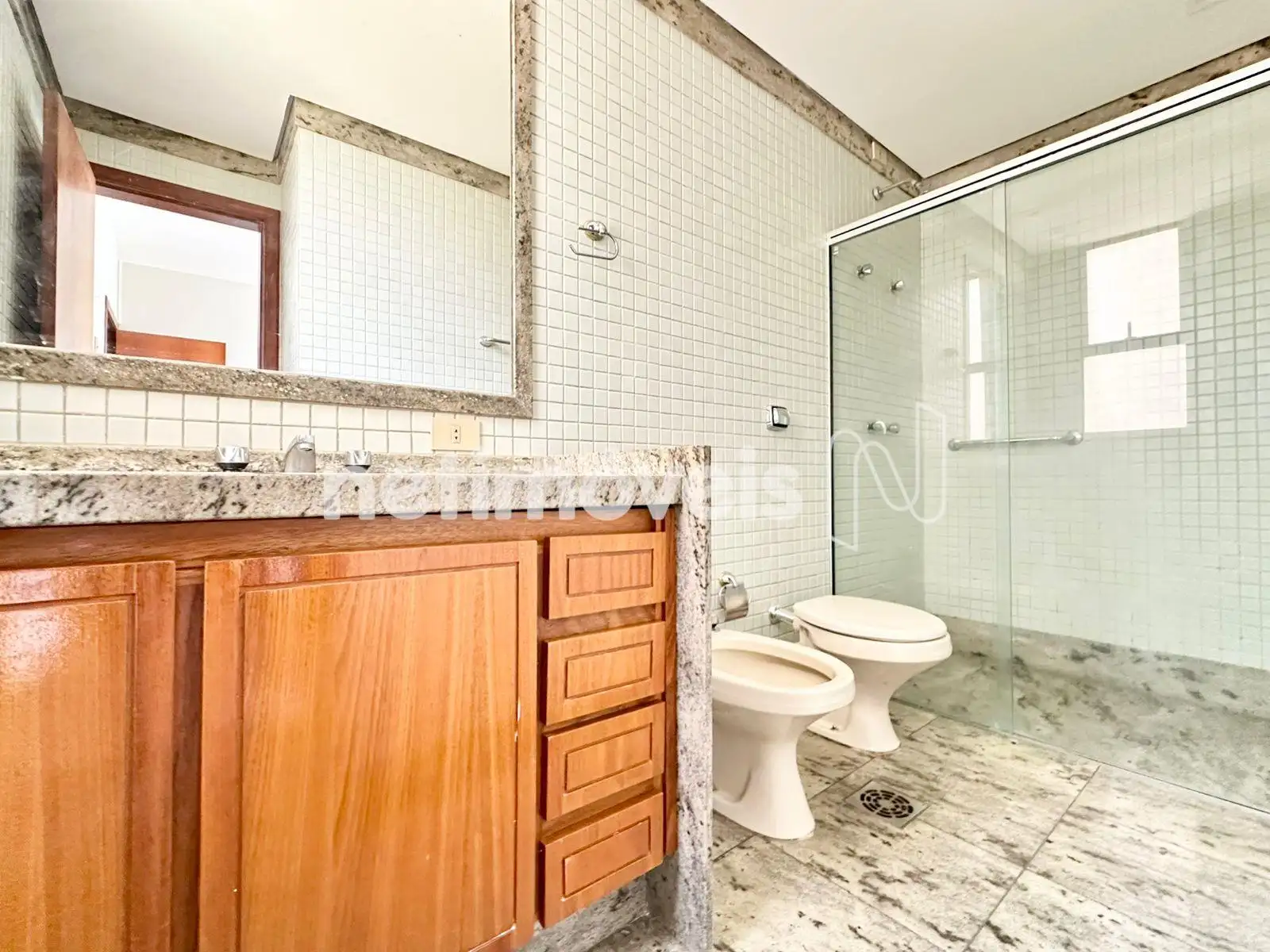 Banheiro suíte Quarto 02