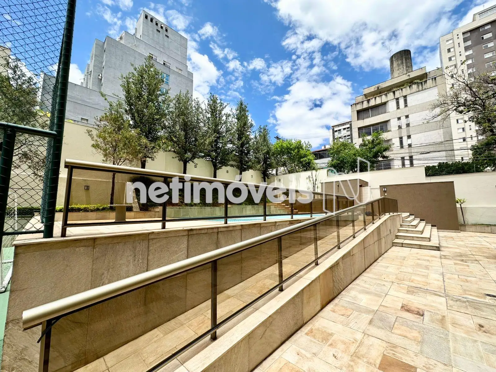 Prédio -Área livre