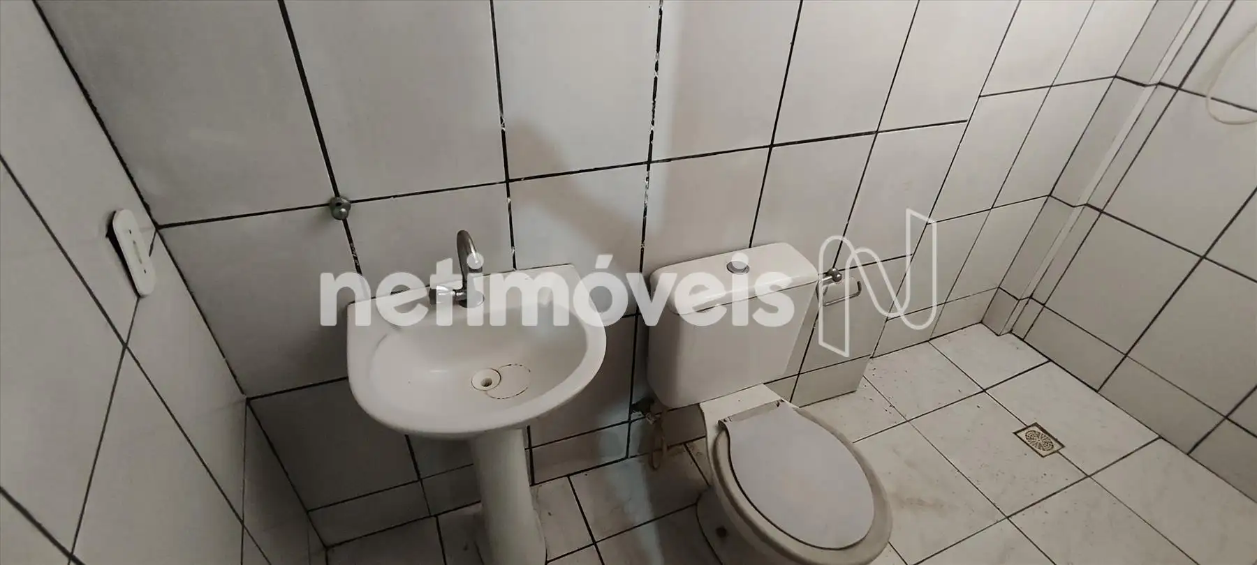 Banho Suíte Quarto de Despejo