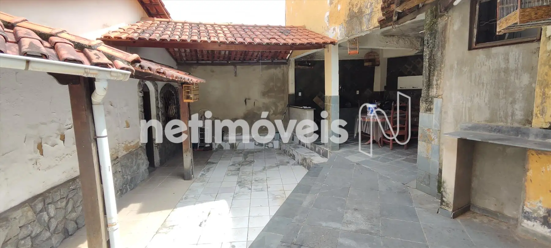 Área Externa com Churrasqueira