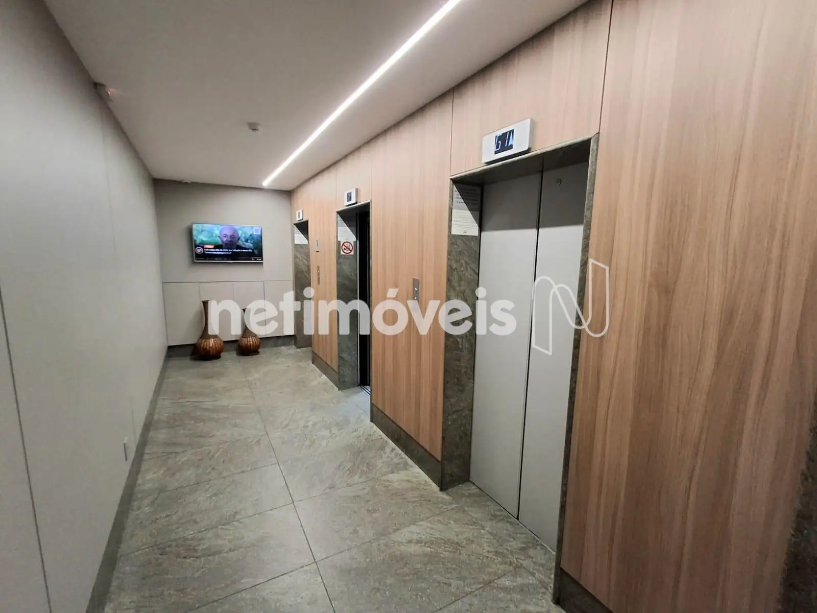 Prédio - Hall de Entrada