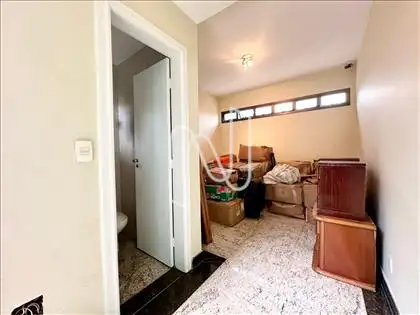 Escritório com Banho 