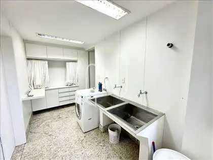 Área de Serviços 