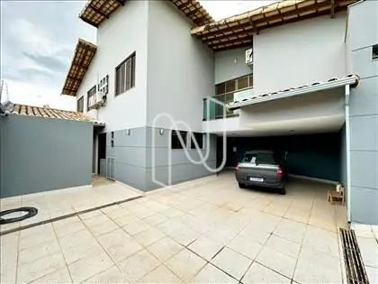 Garagens 