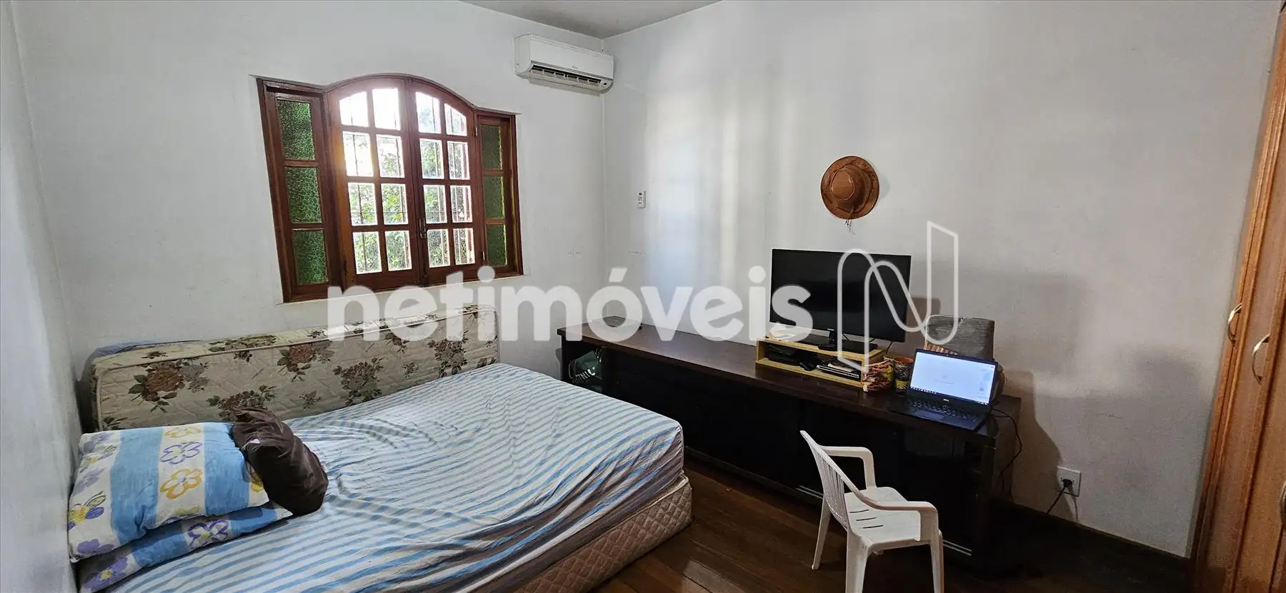 Quarto 01