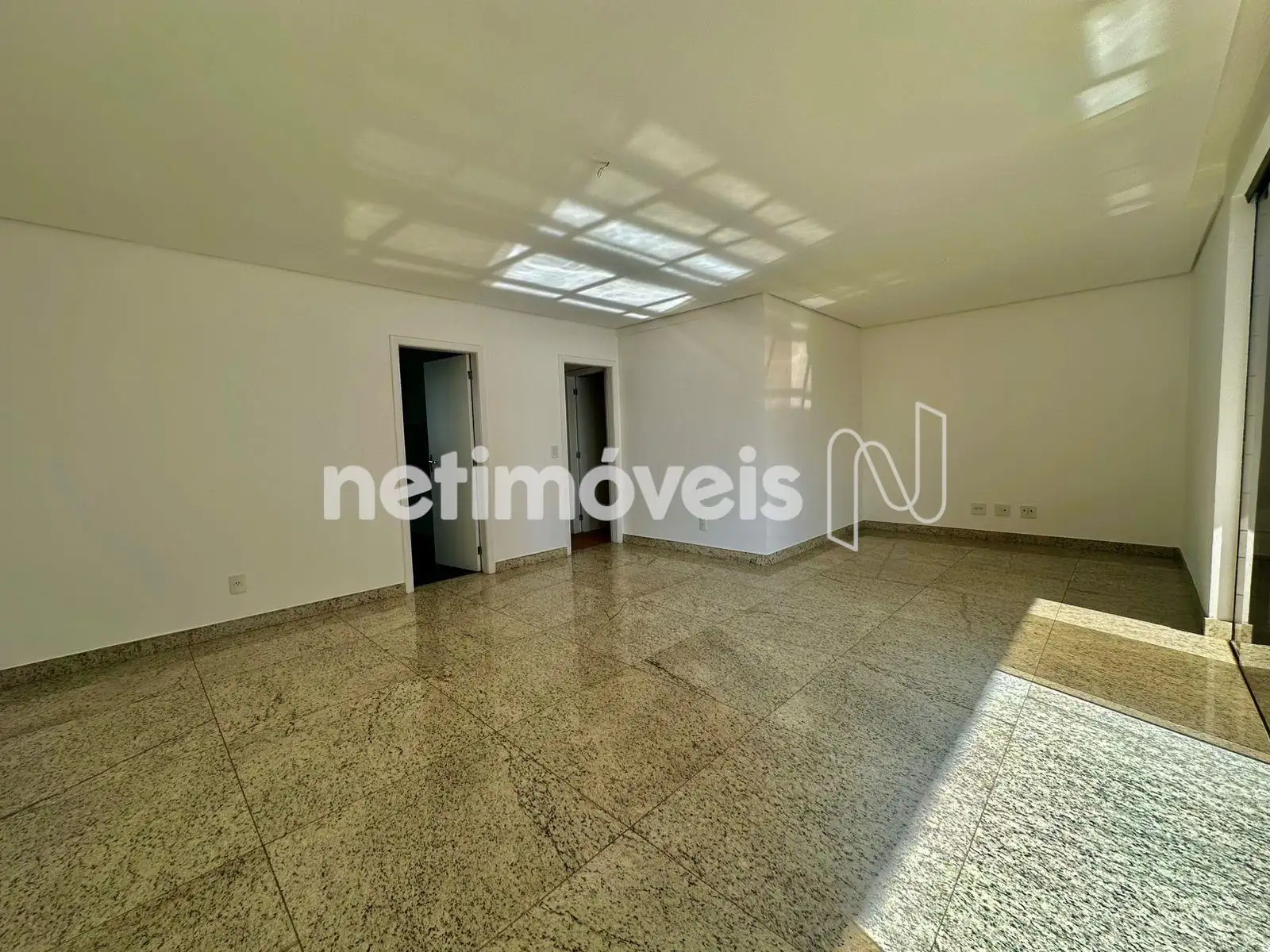 Sala outro ângulo