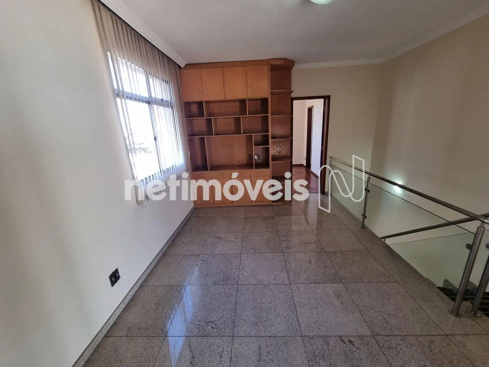 Sala - 02° Nível