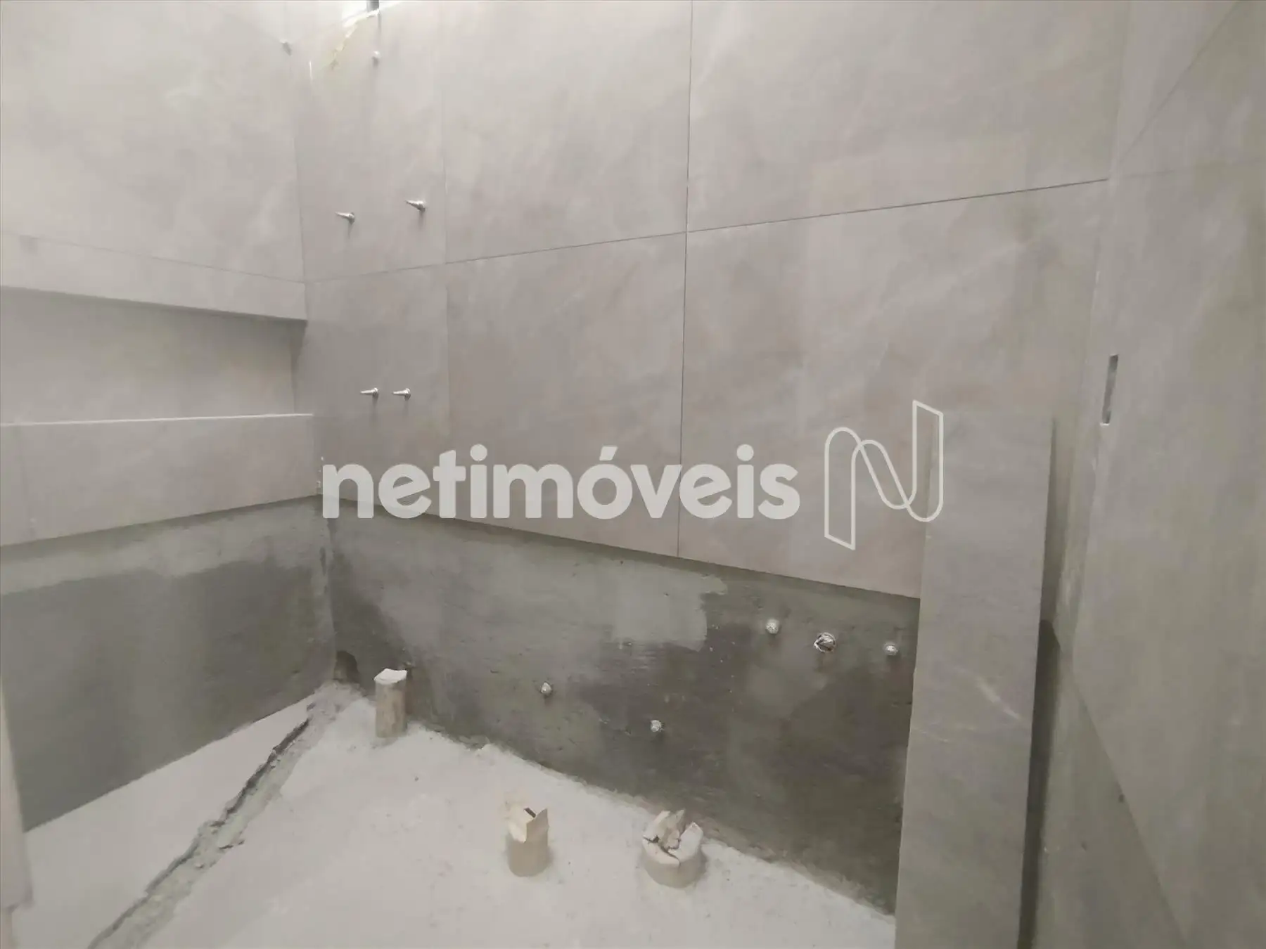 F07 - banheiro suíte