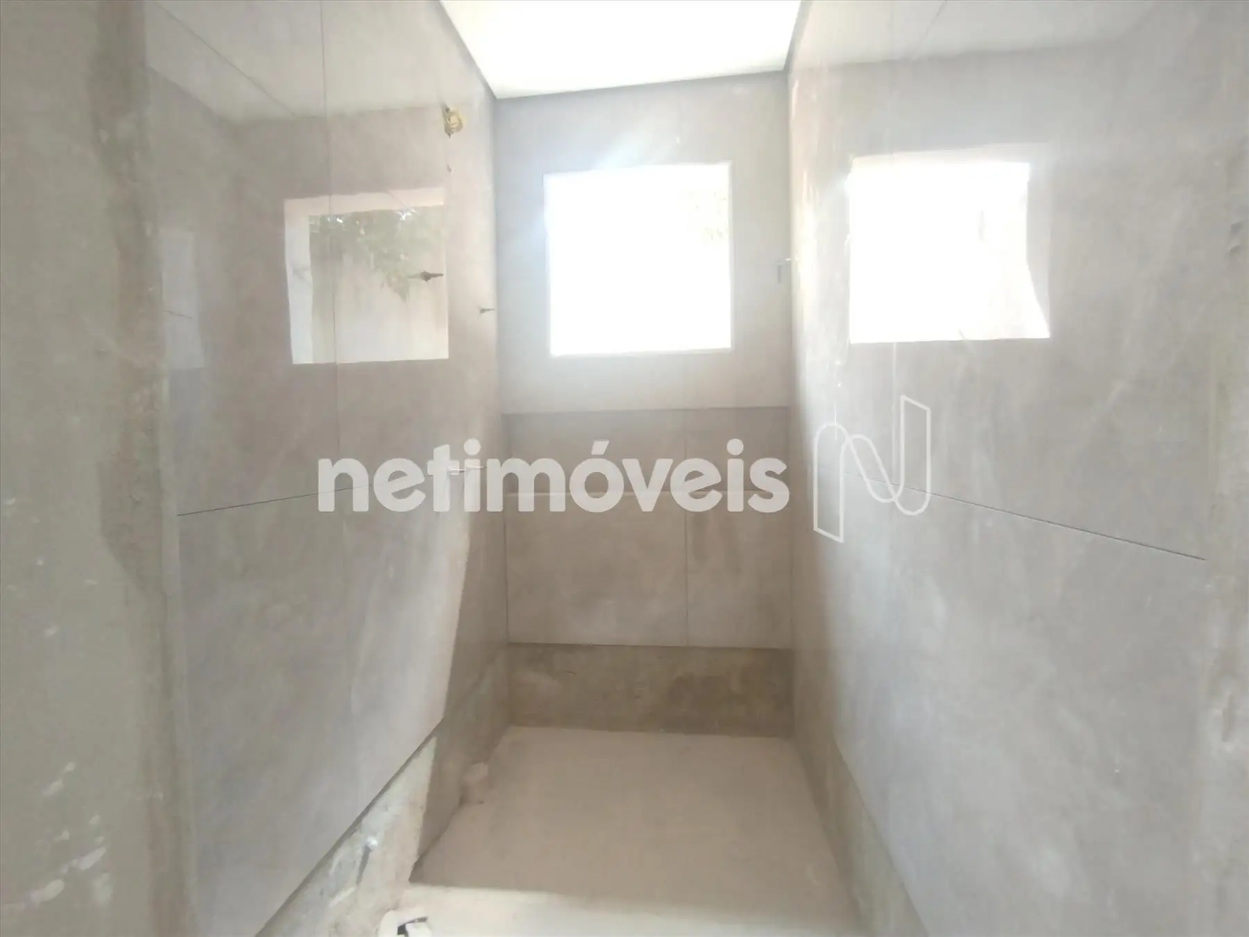 F08 - banheiro social