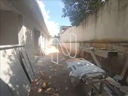  F12 - lateral das casas