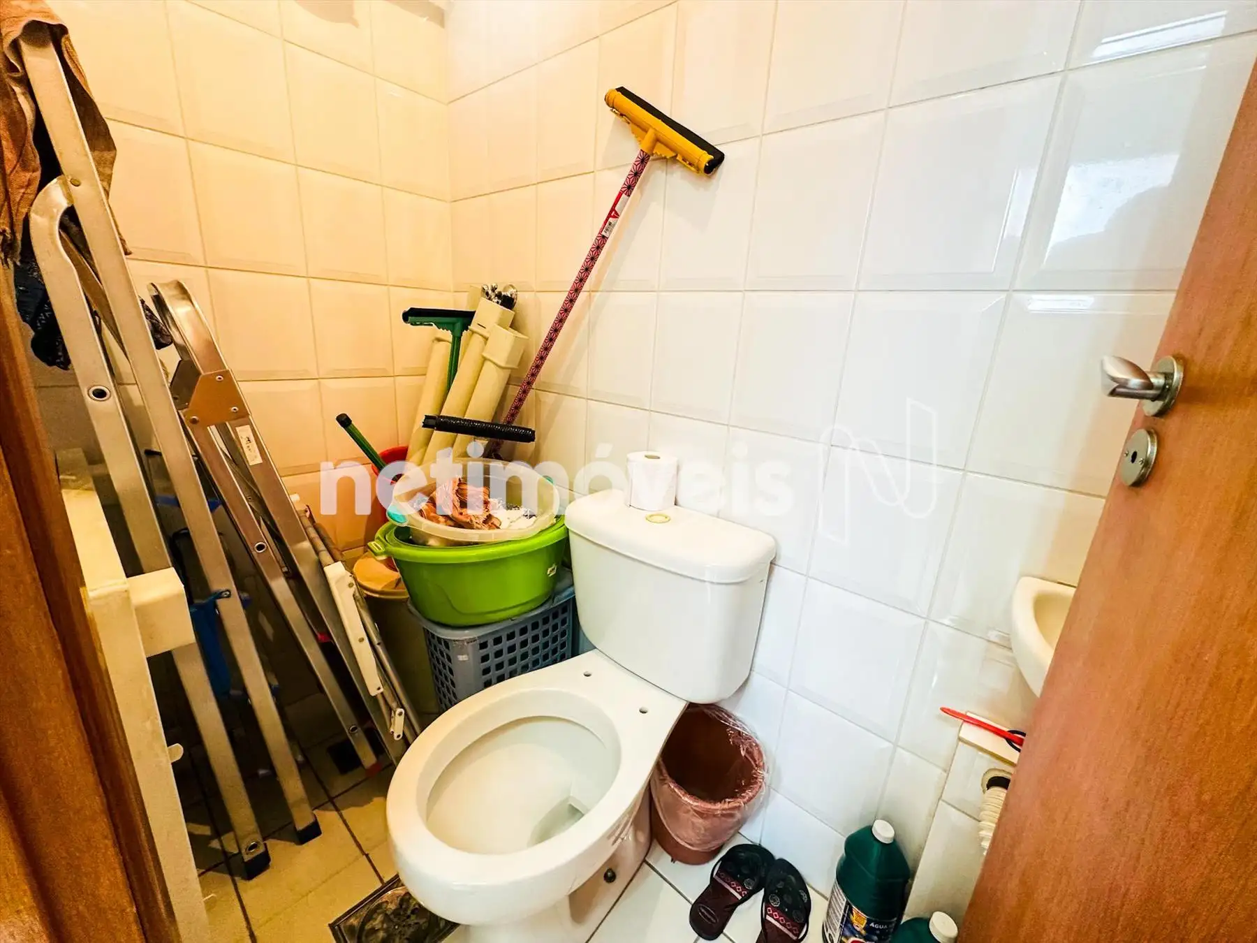 Banheiro de Serviços