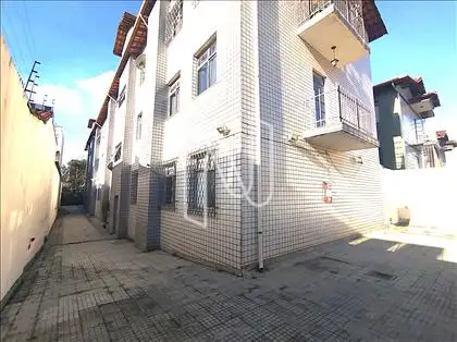  F21 - fachada interna, prédio 100% revestido
