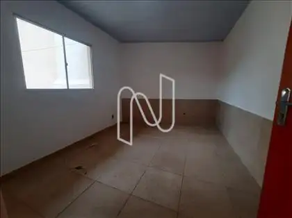 Barracão - Quarto 01