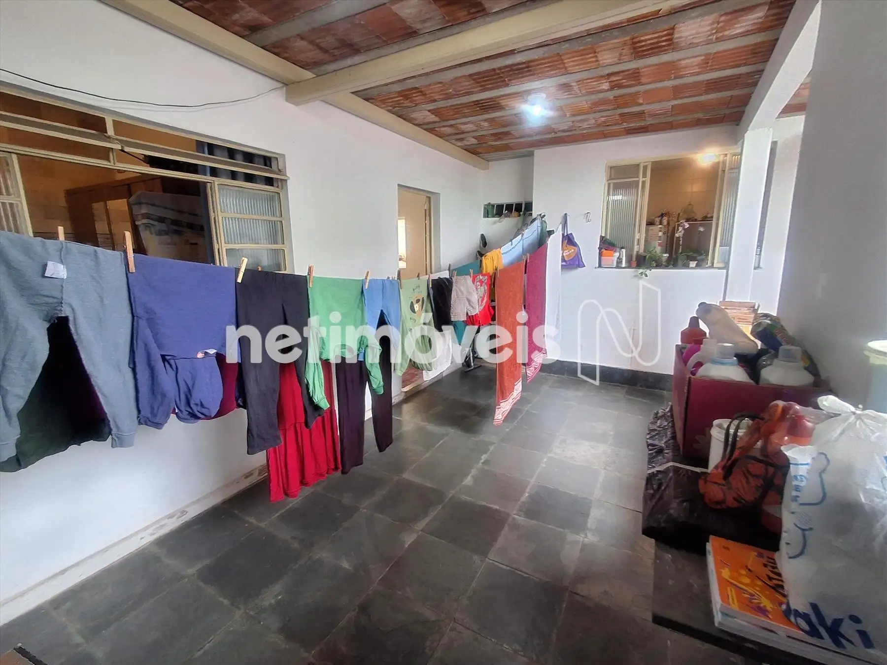 Casa Frente - Área de Serviços