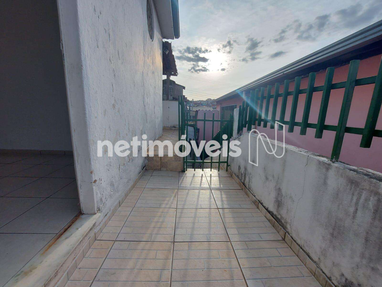 Casa Fundos - Entrada
