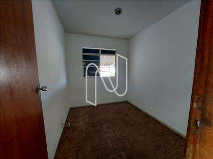 Casa Fundos - Quarto 02