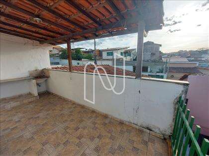 Casa Fundos - Área de Serviços