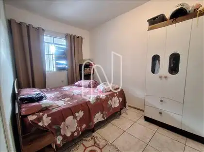 Casa Frente - Quarto 01