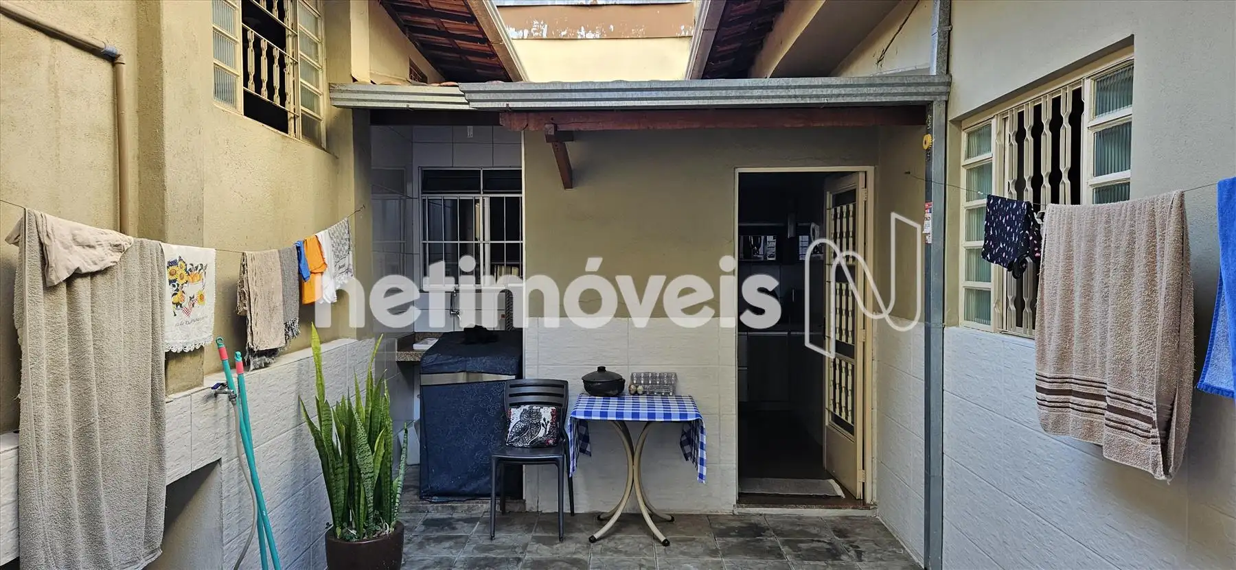 Edícula - Área de Serviços