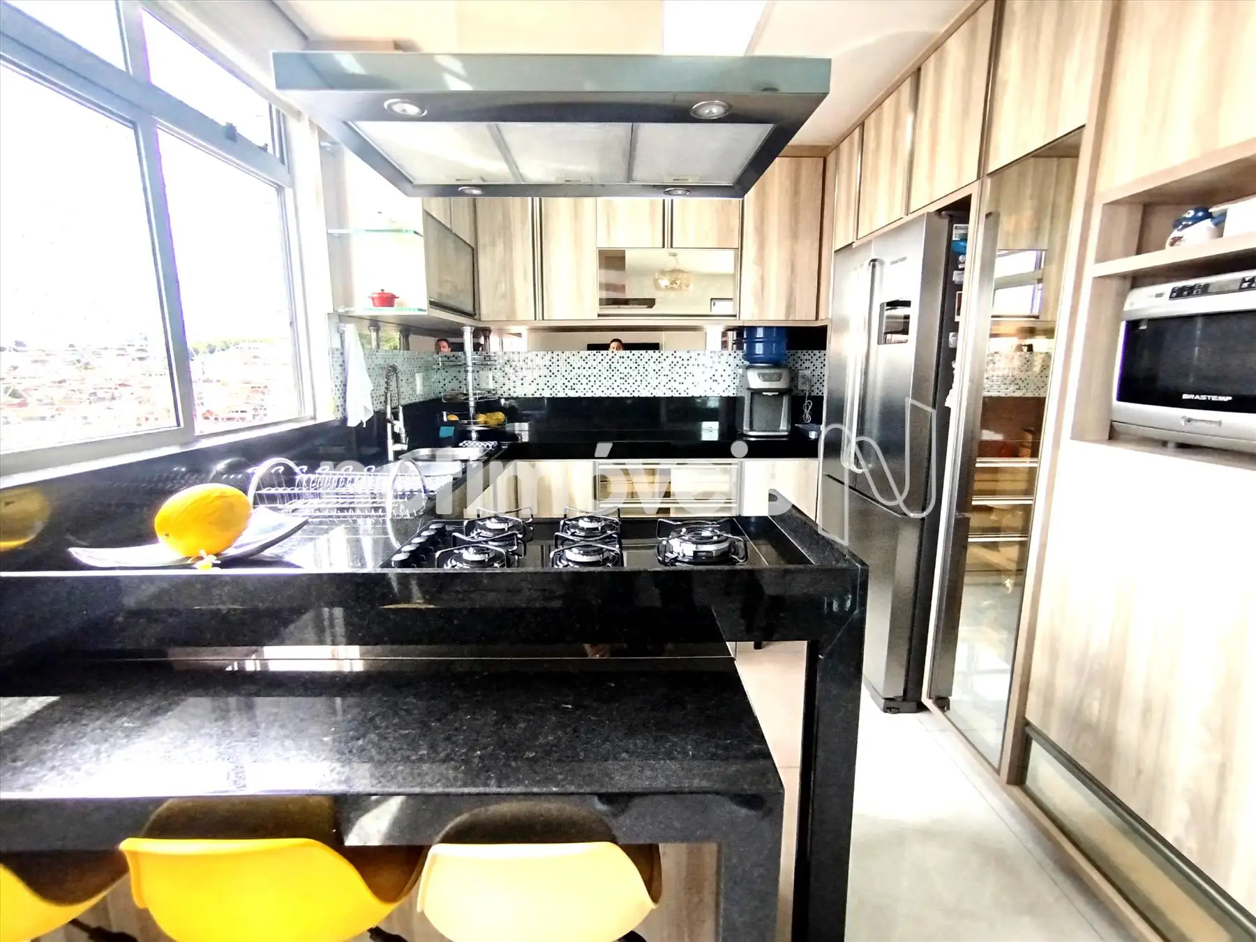 F20 - cozinha estilo americana e bancadas