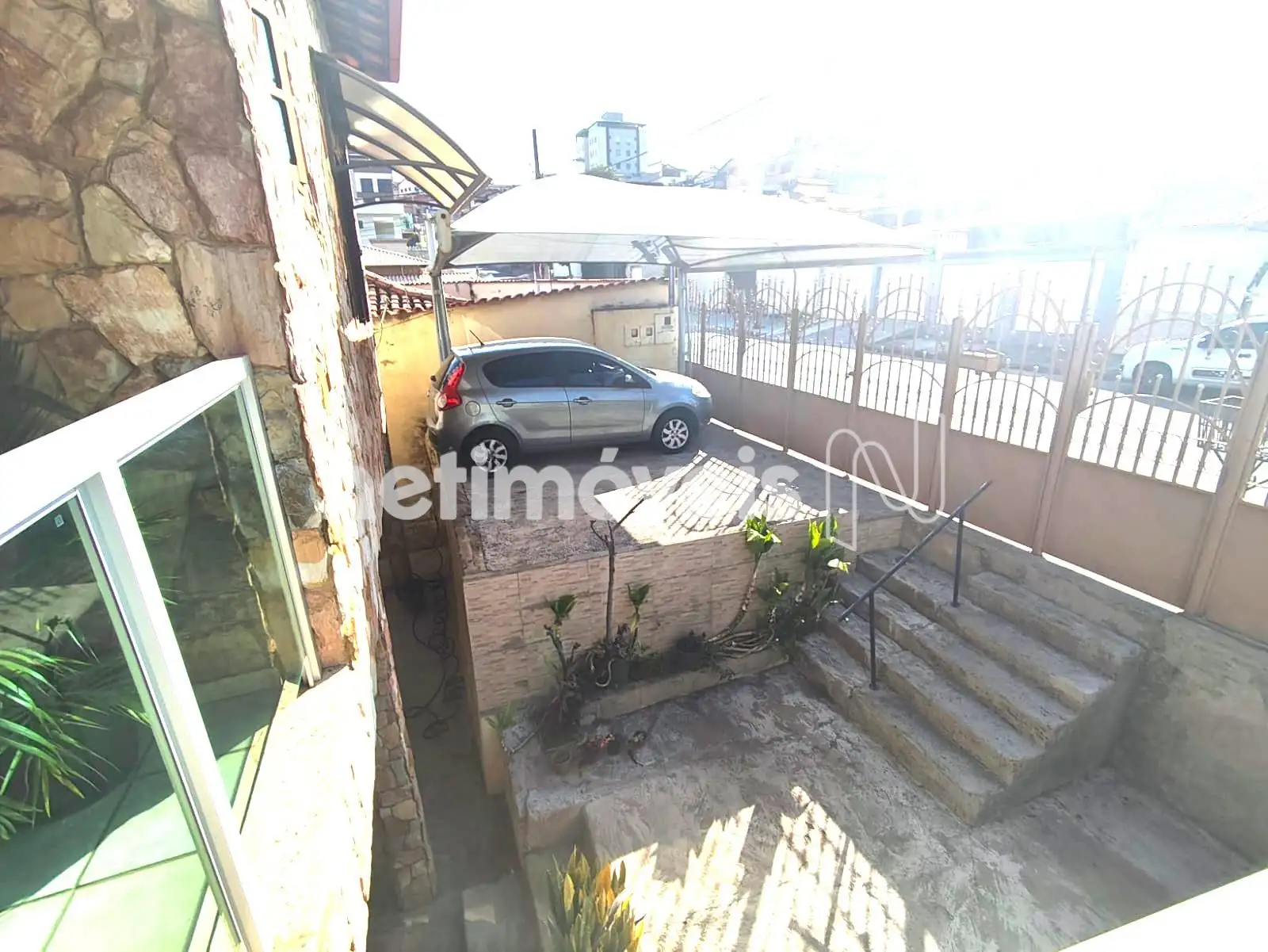 F28 - vagas de garagem das casas alugadas