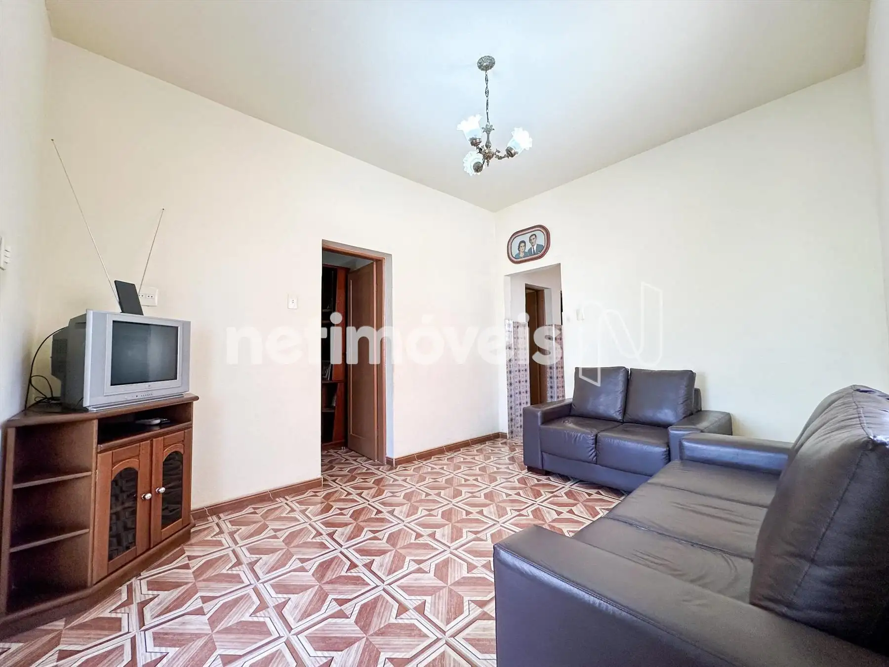 Casa para comprar com 142 m², 4 quartos, 2 banheiros, 4 vagas em Rua Padre Leopoldo Bretano, Dom Cabral, Belo Horizonte