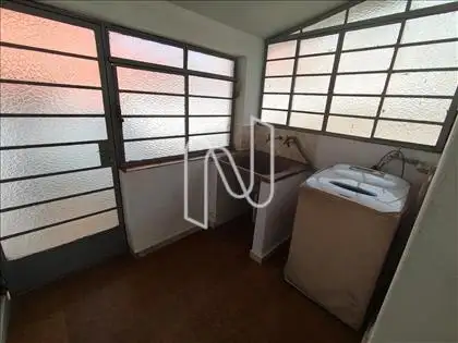 ÁREA DE SERVIÇOS 