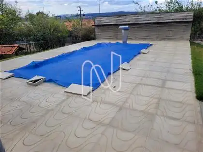 PISCINA 