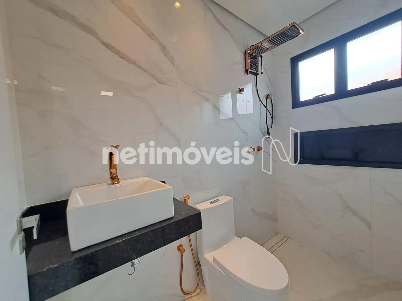 Banheiro suíte (Quarto 03)