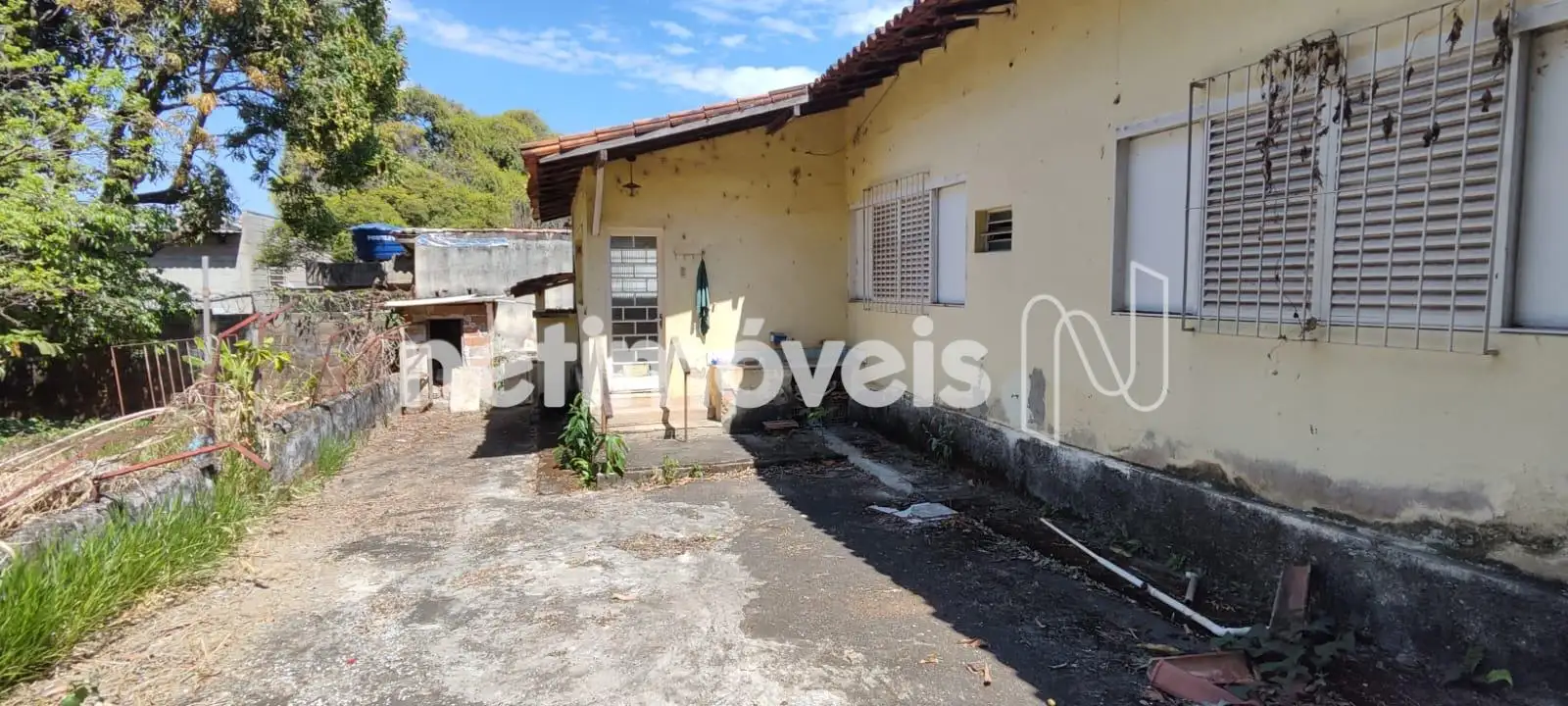 Circulação lateral fundos