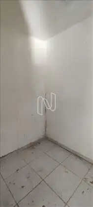 Cômodo anexo quarto a direita