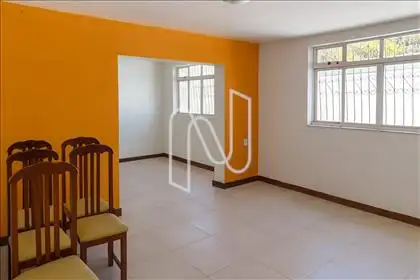 Sala de Jantar (foto ajustada por IA)