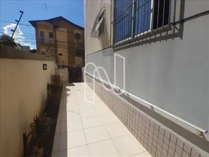 CORREDOR DE ACESSO OUTRO ÂNGULO 