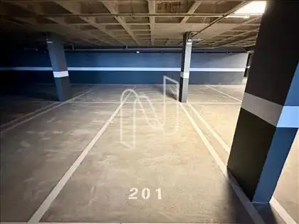 Prédio - Vagas de Garagem 