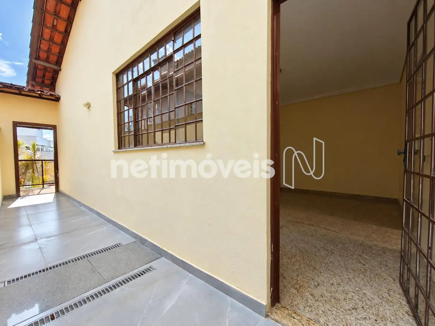 Lateral da Casa 