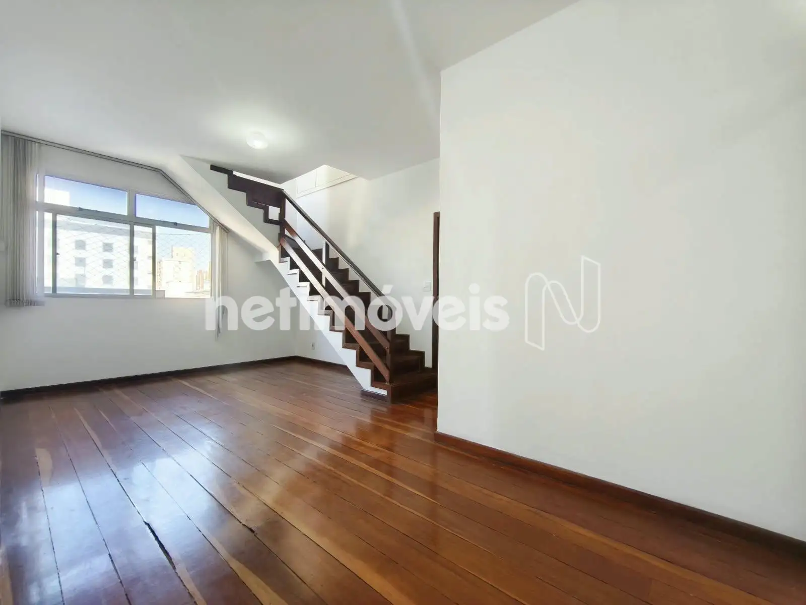 Sala - 01° Nível