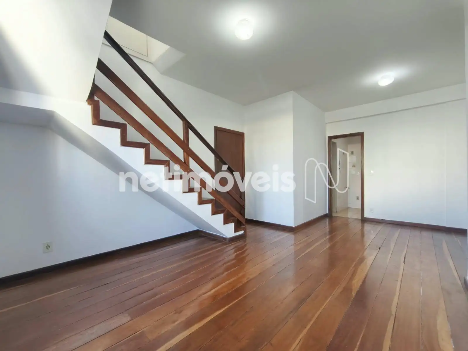 Sala - 01° Nível