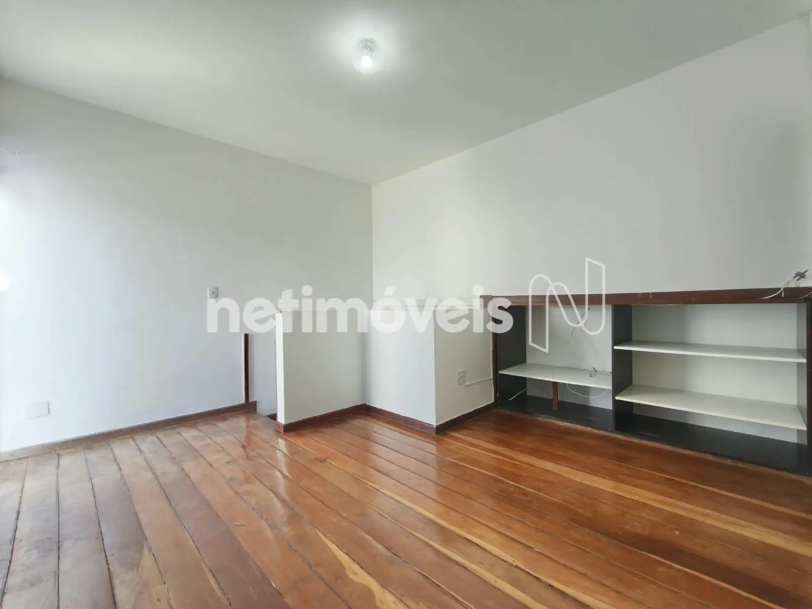 Sala - 02° Nível