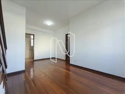 Sala - 01° Nível